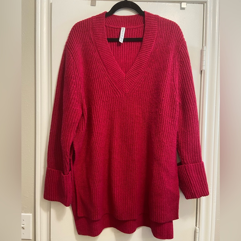 Athleta Shasta V Neck Size Medium Sweater